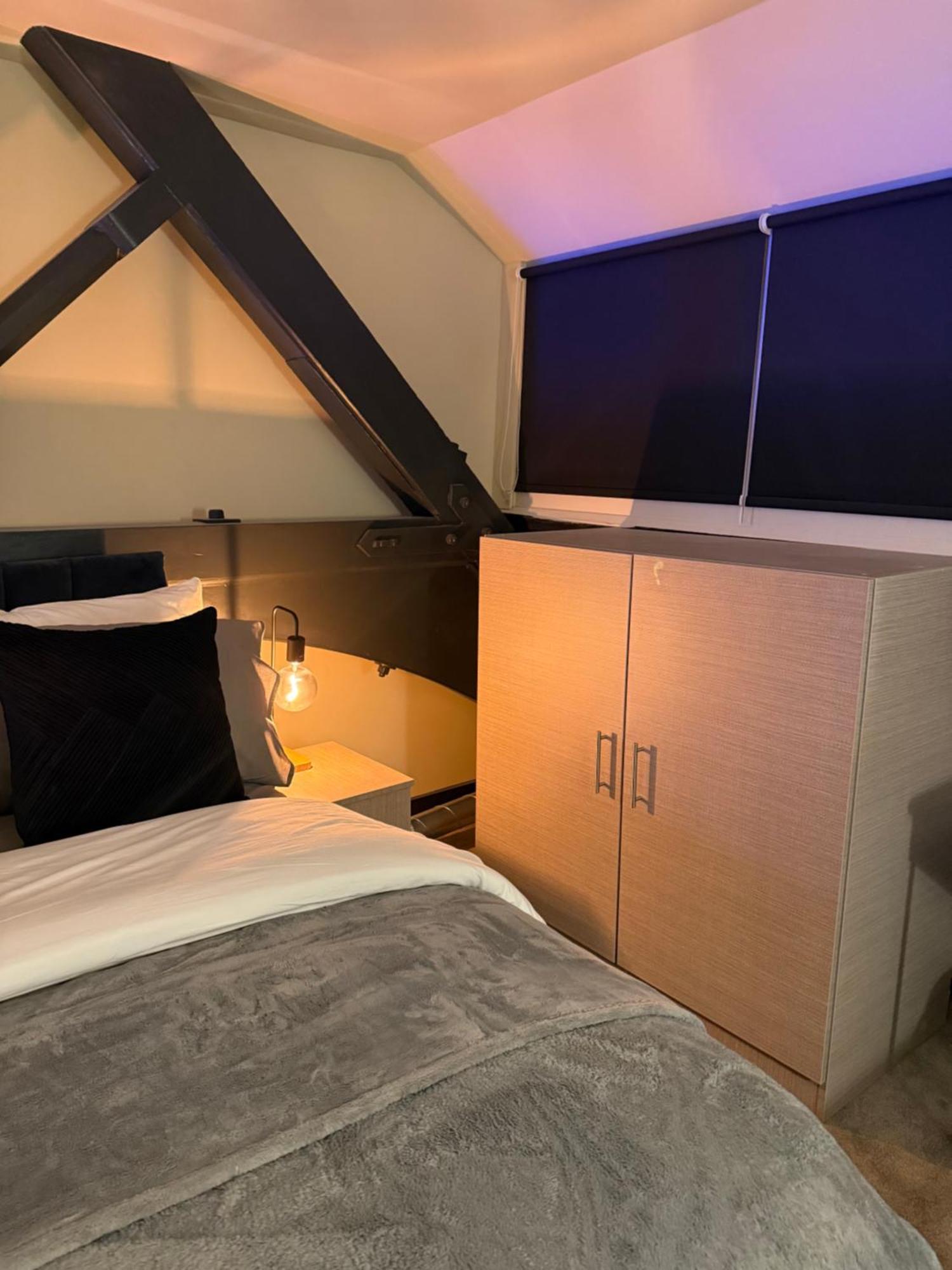 Cosy Mezzanine Apartment Leeds City Centre المظهر الخارجي الصورة